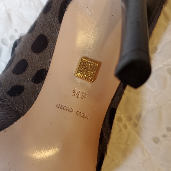 Size 6 1/2 polka dot heels - Picture 4 of 8